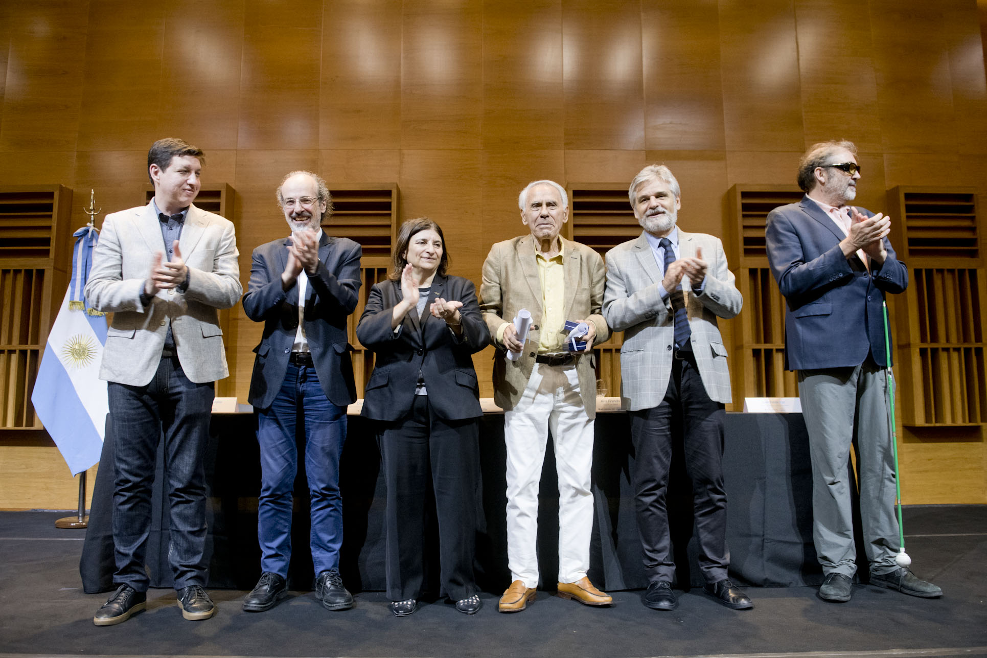 Oscar Oszlak Recibió La Distinción Investigador/a De La Nación ...